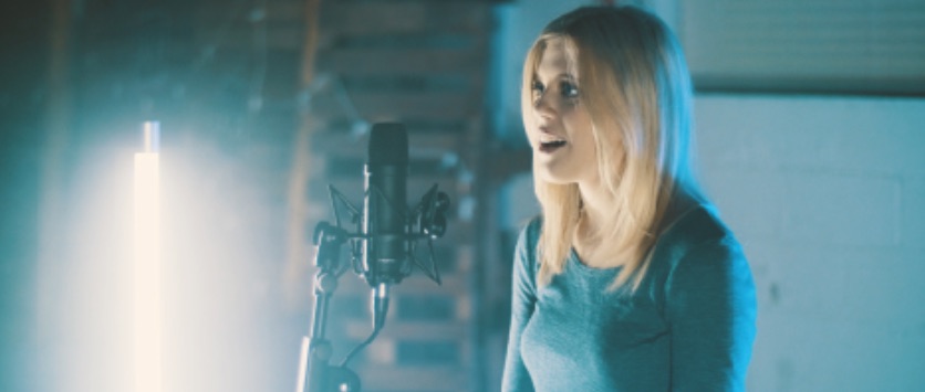 Video-Shoot-under-$1000 Example Example of 3 lights.